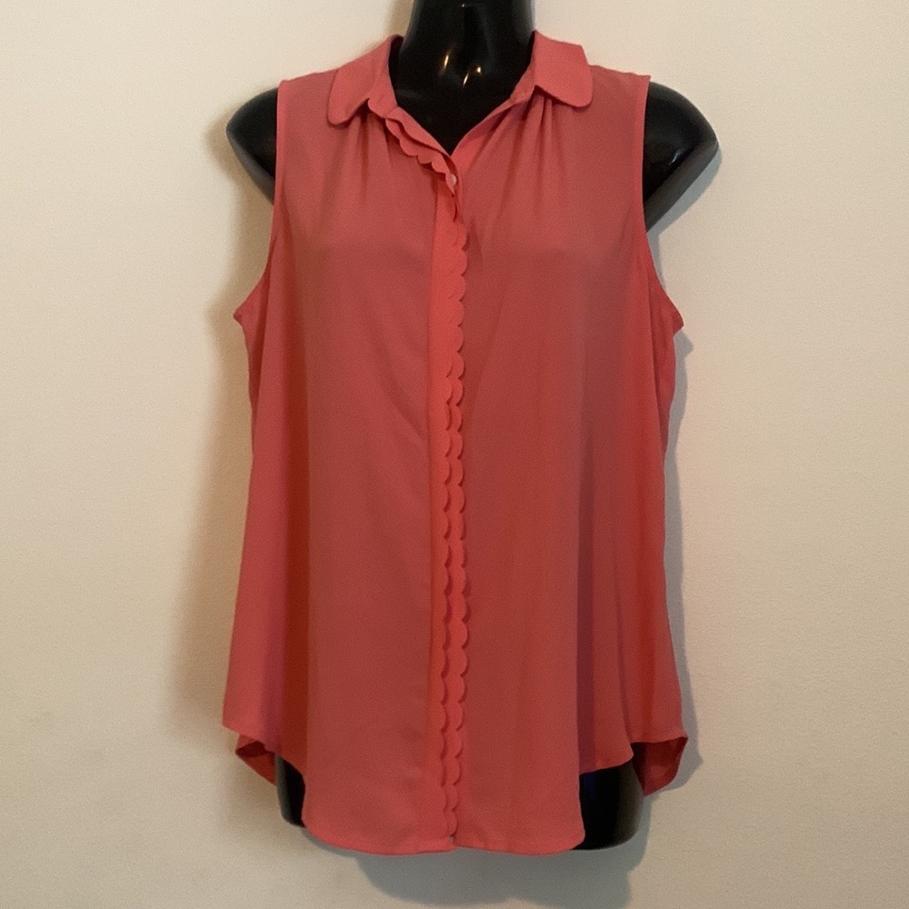 Loft Coral Scalloped hidden Button Sleeveless Top Size S - Picture 1 of 2